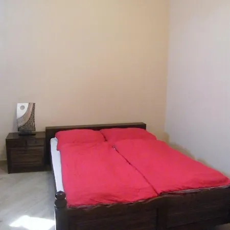 Fortuna Apartman דירה בלטונללה