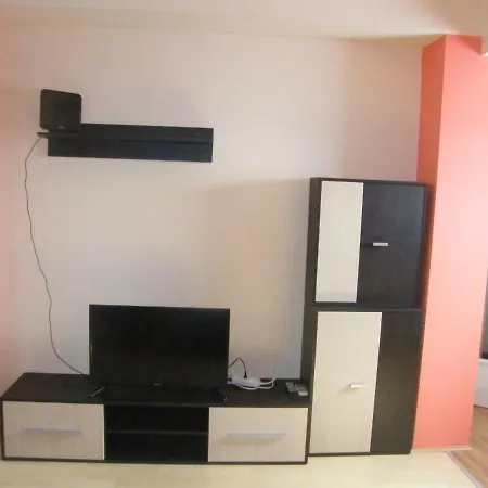 דירה Fortuna Apartman בלטונללה
