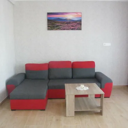 Fortuna Apartman דירה בלטונללה