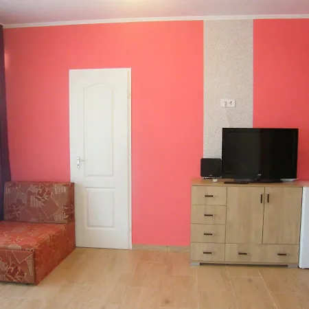 Fortuna Apartman דירה בלטונללה