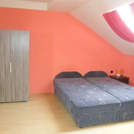 Fortuna Apartman דירה *